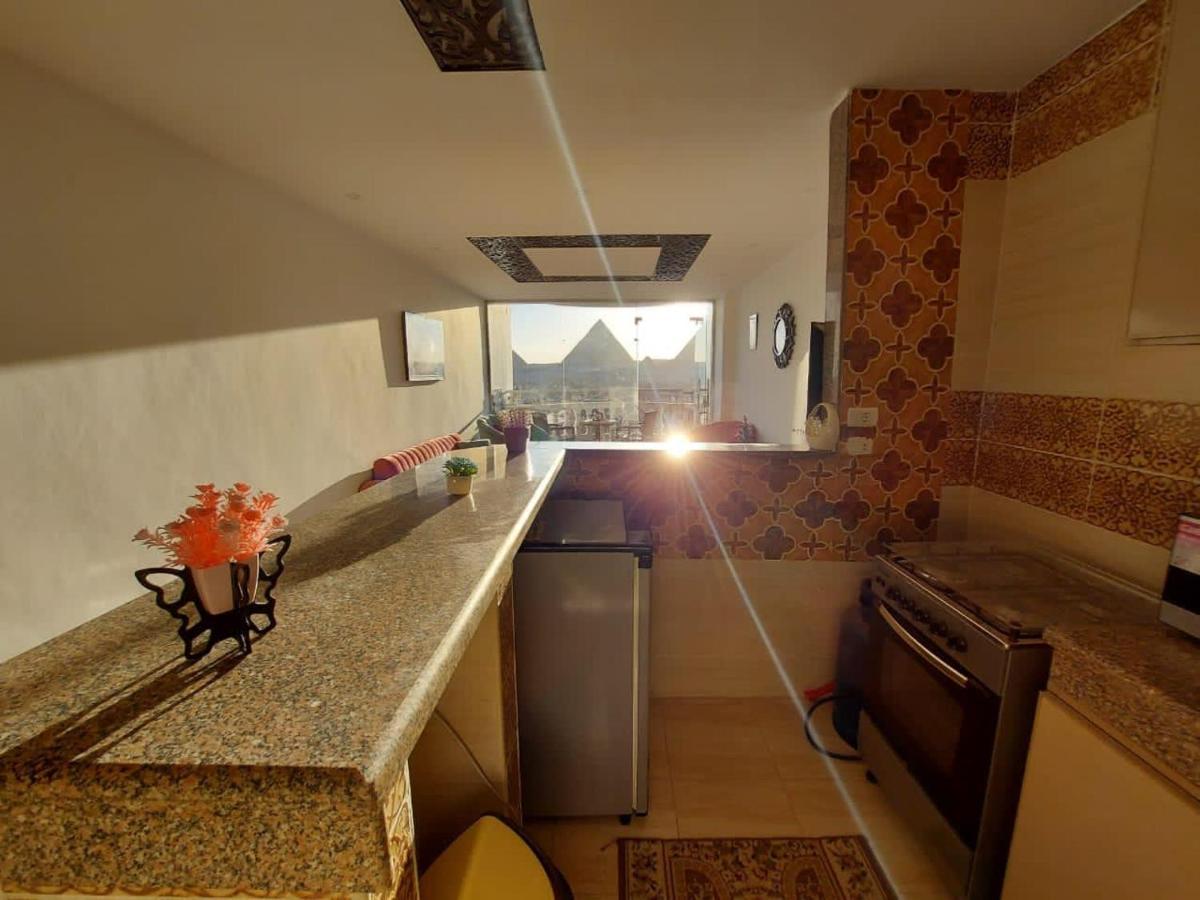 Full Pyramids View Apartment With Balcony For 8 P Kafret el-Gabal Εξωτερικό φωτογραφία