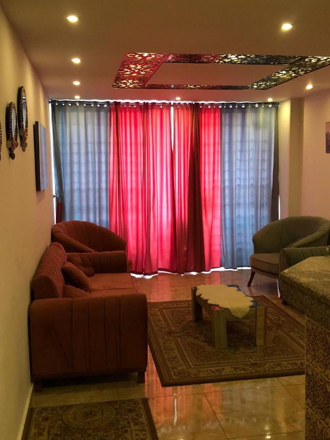 Full Pyramids View Apartment With Balcony For 8 P Kafret el-Gabal Εξωτερικό φωτογραφία