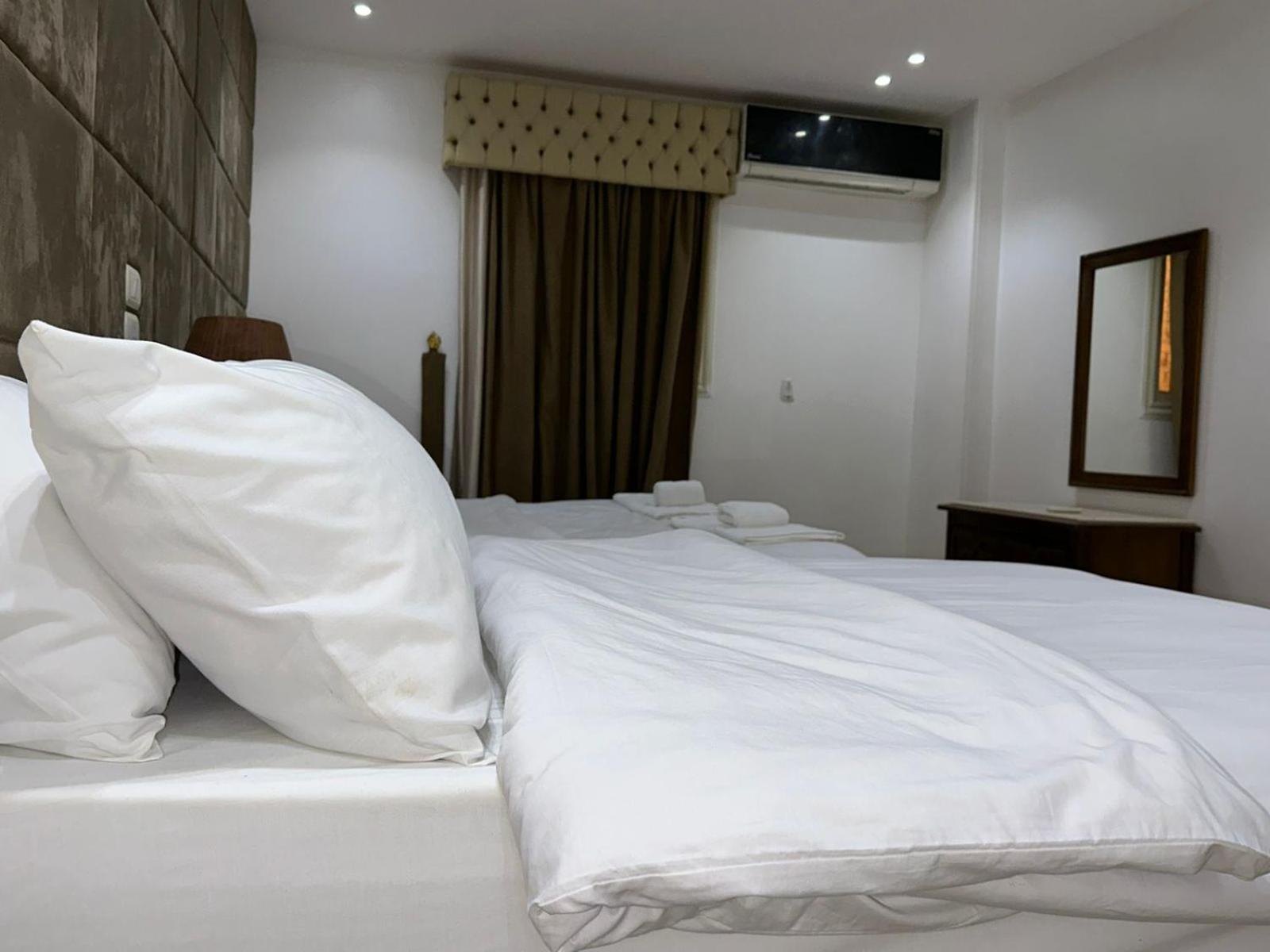 Full Pyramids View Apartment With Balcony For 8 P Kafret el-Gabal Εξωτερικό φωτογραφία