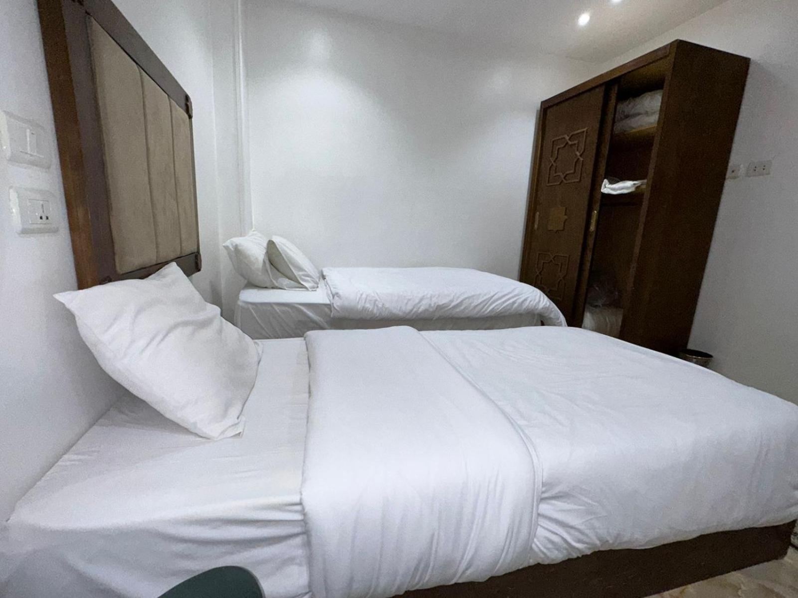 Full Pyramids View Apartment With Balcony For 8 P Kafret el-Gabal Εξωτερικό φωτογραφία