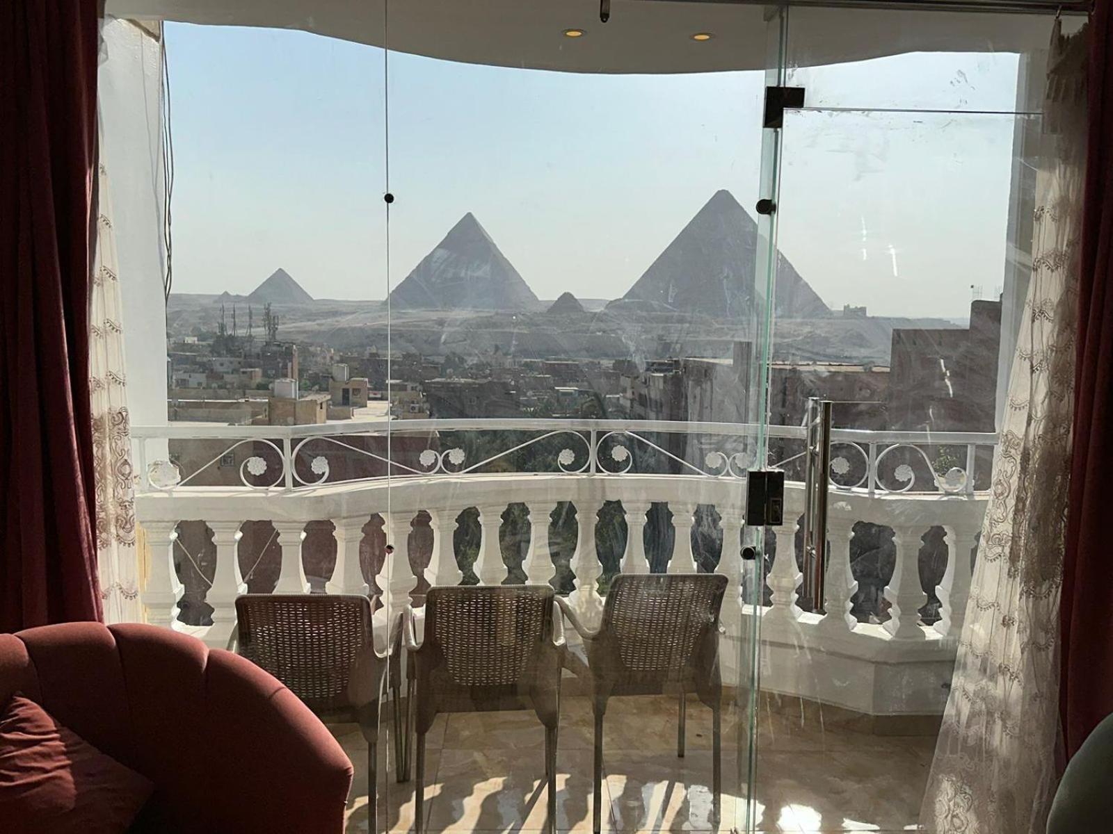 Full Pyramids View Apartment With Balcony For 8 P Kafret el-Gabal Εξωτερικό φωτογραφία