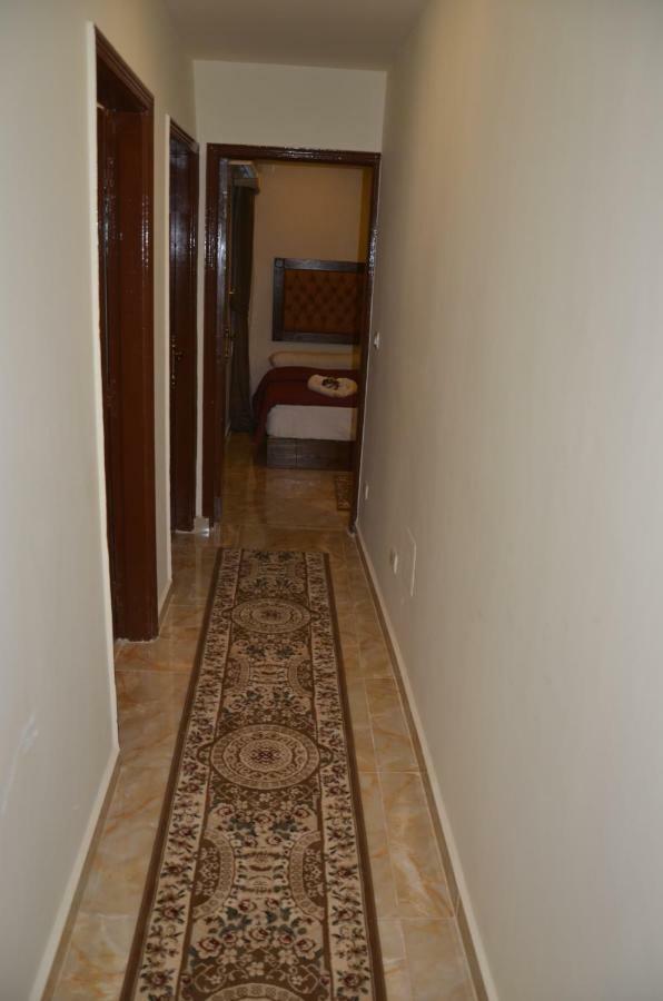 Full Pyramids View Apartment With Balcony For 8 P Kafret el-Gabal Εξωτερικό φωτογραφία
